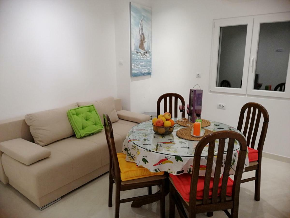 Apartment Marina Komiza Exterior photo